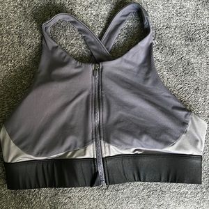 Fabletics Sports Bra Size Medium